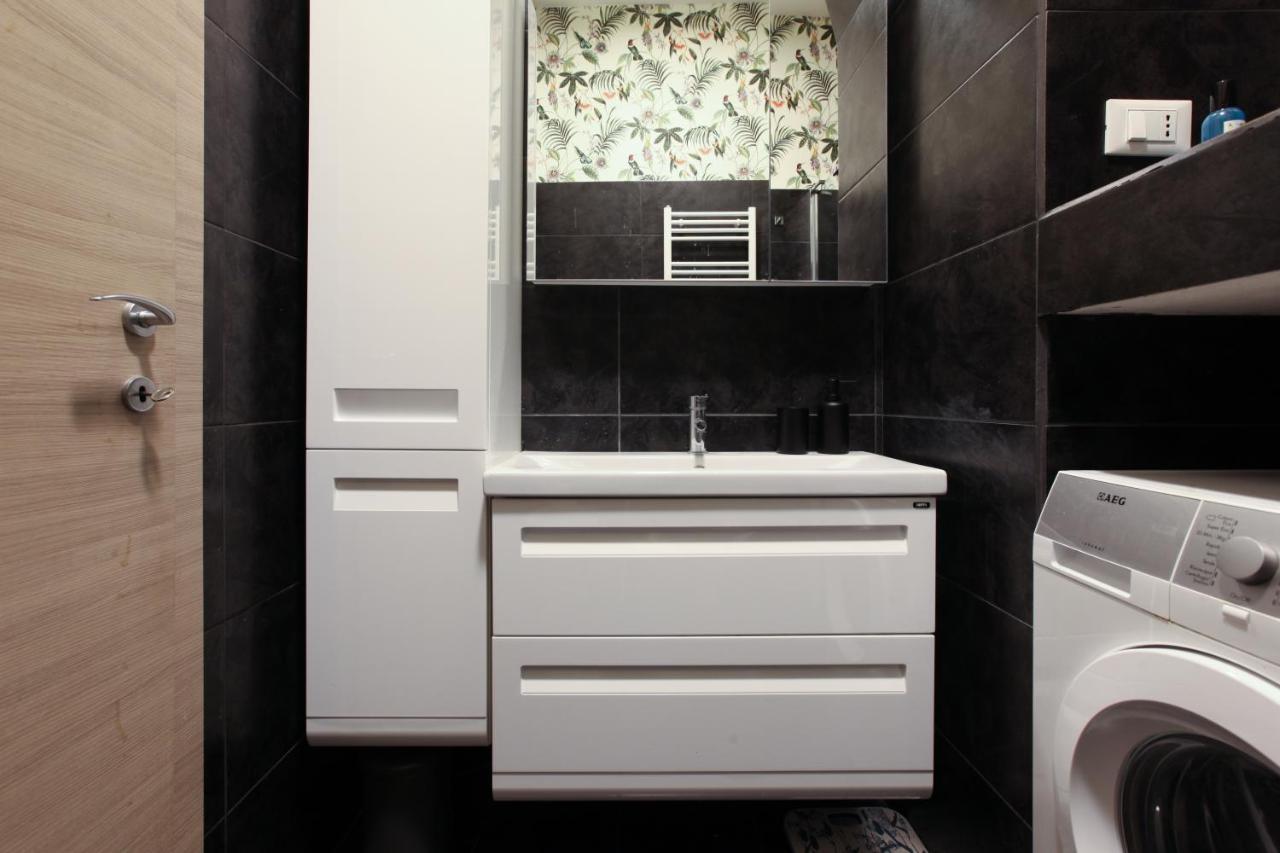 Modern Apartment Close To Shopping District Milan Extérieur photo